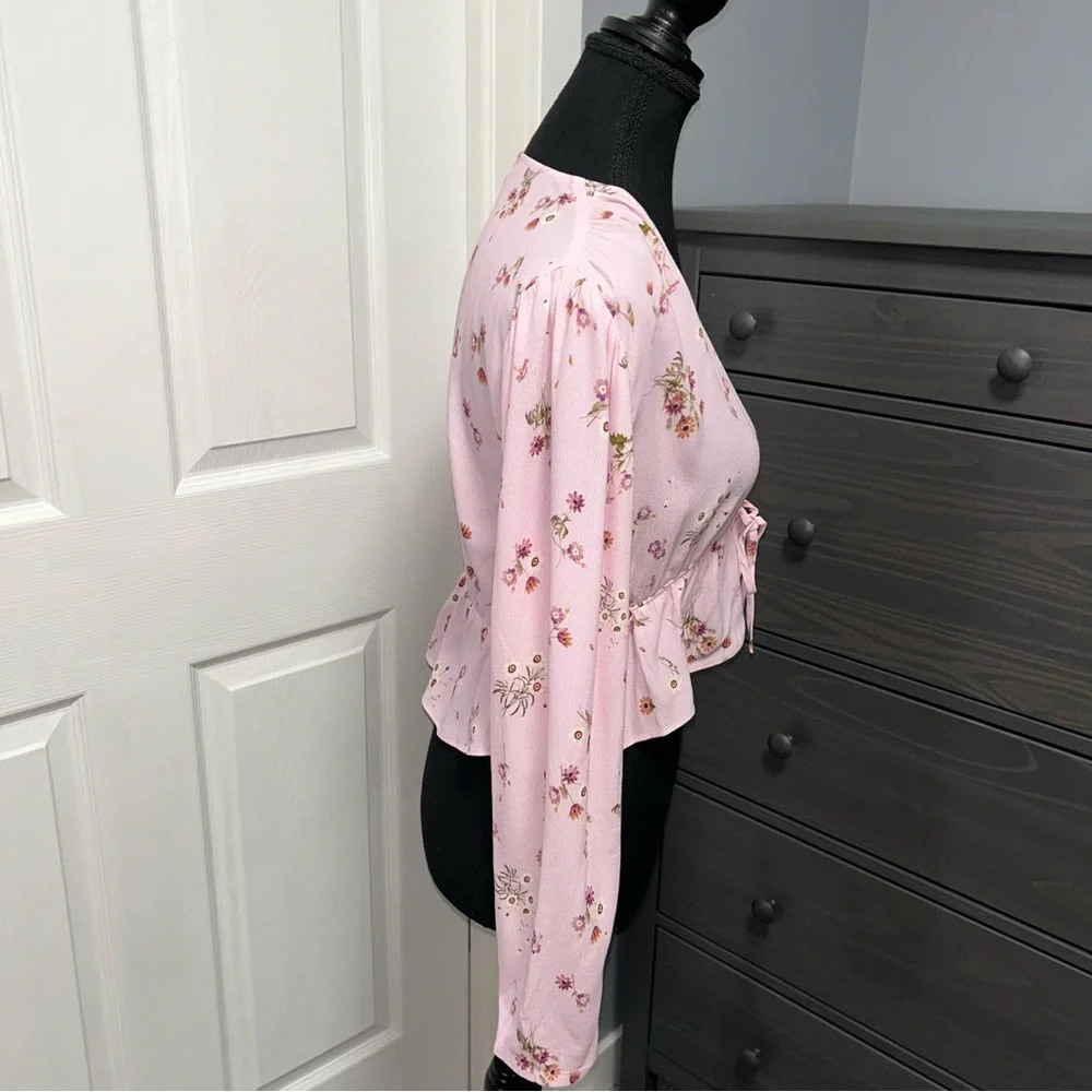 Aritzia - Sunday Best Blouse - Picture 2 of 6